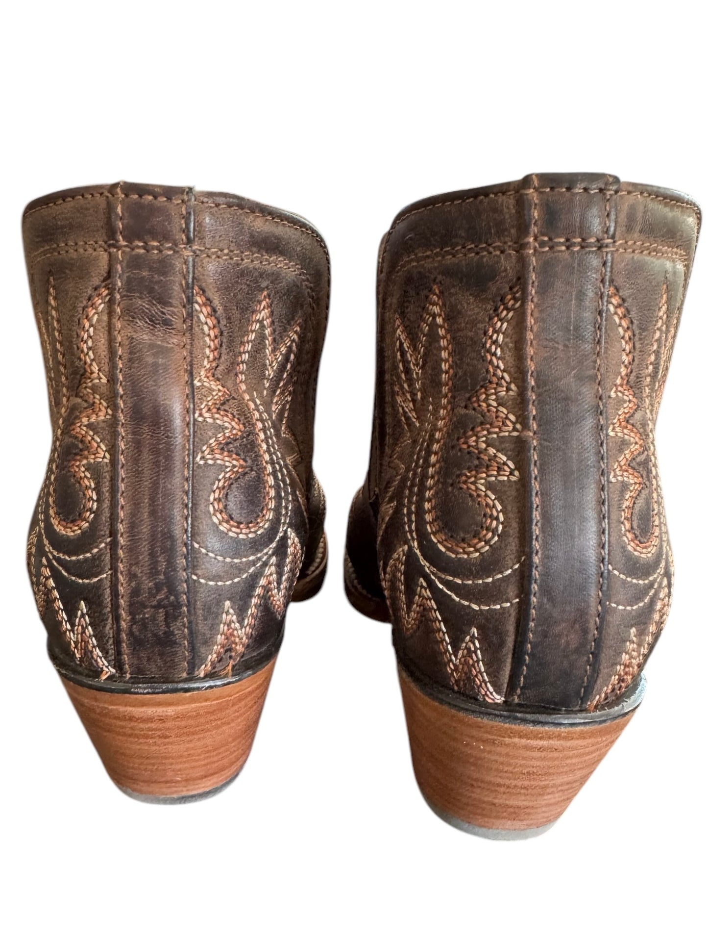 Ariat Dixon brown booties sz 5.5
