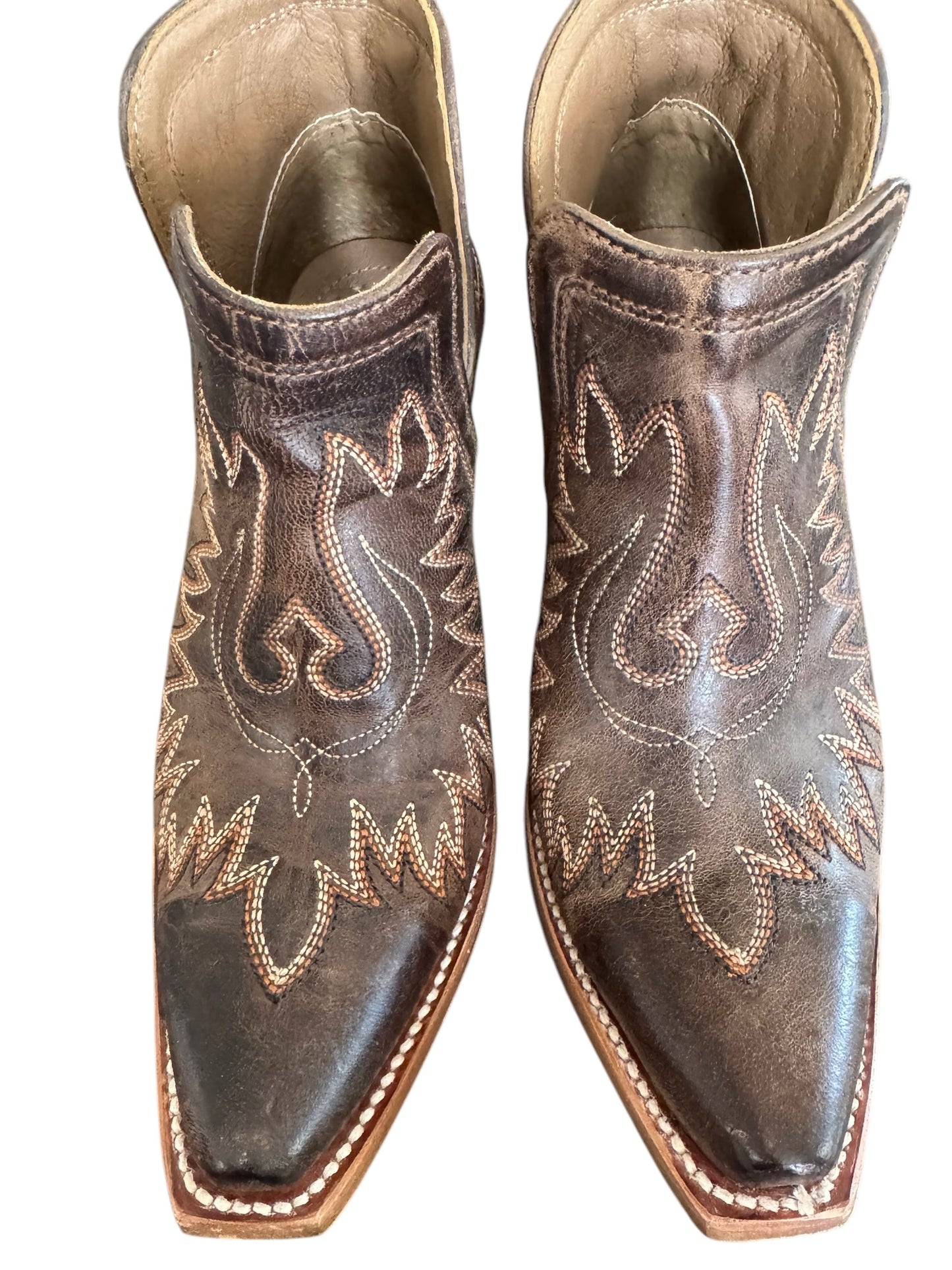 Ariat Dixon brown booties sz 5.5