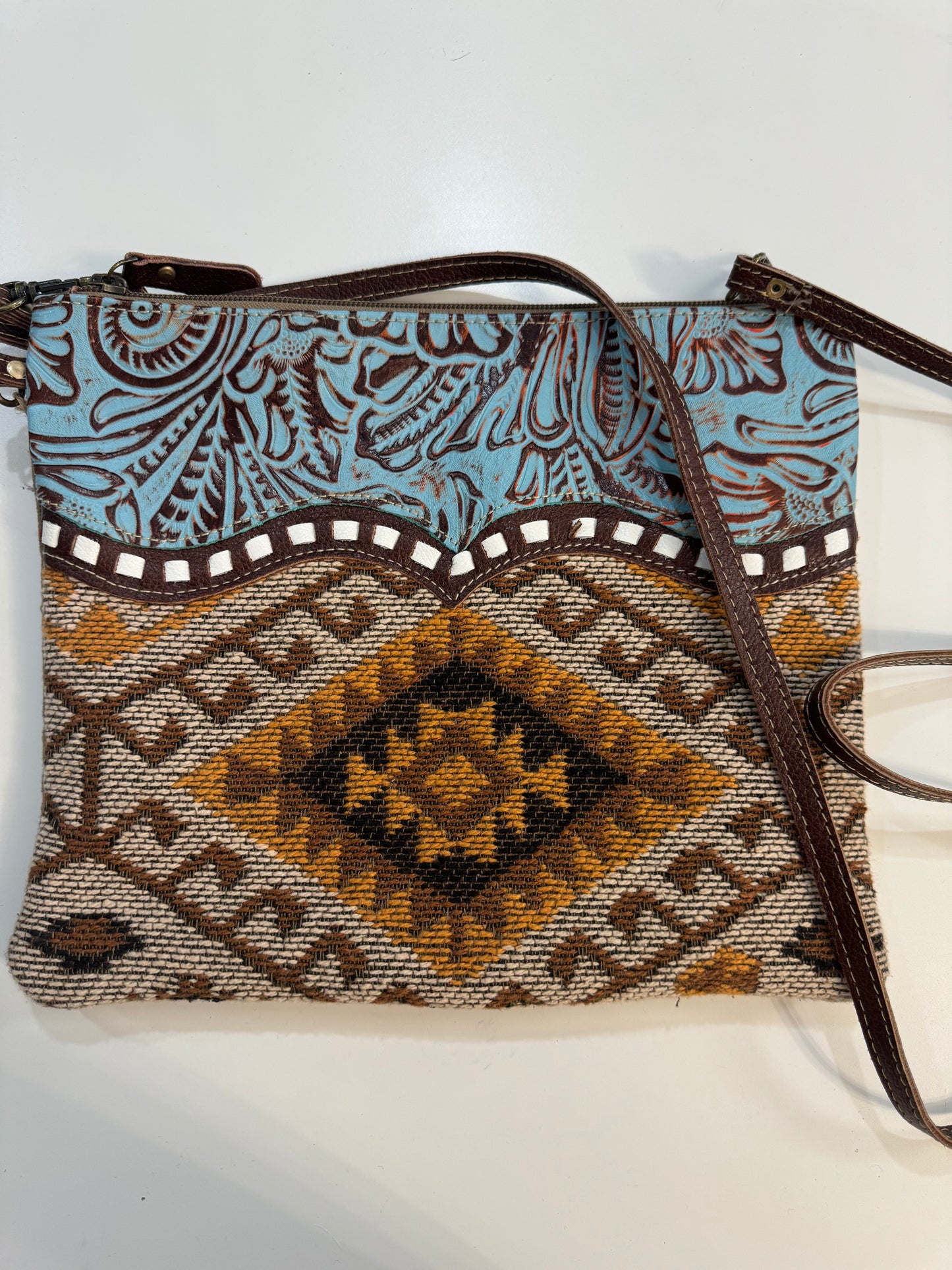 Myra crossbody bag