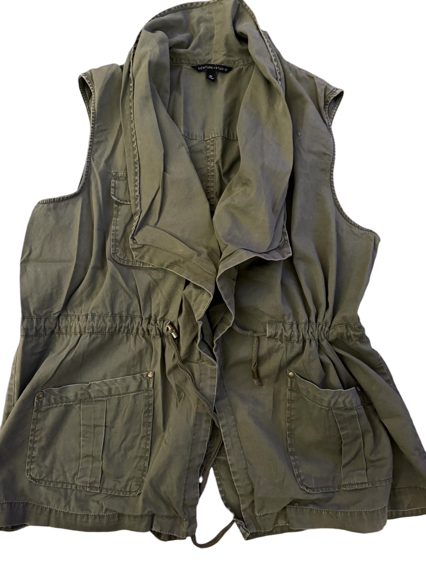 Army green vest size XL