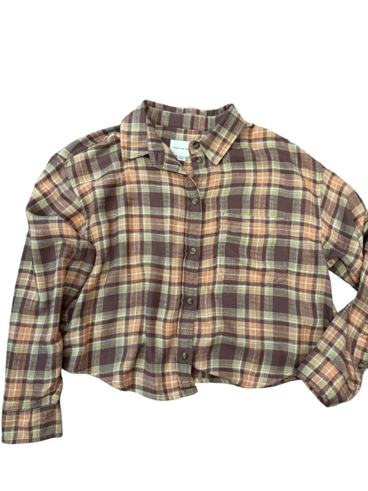 Cropped plaid flannel size M