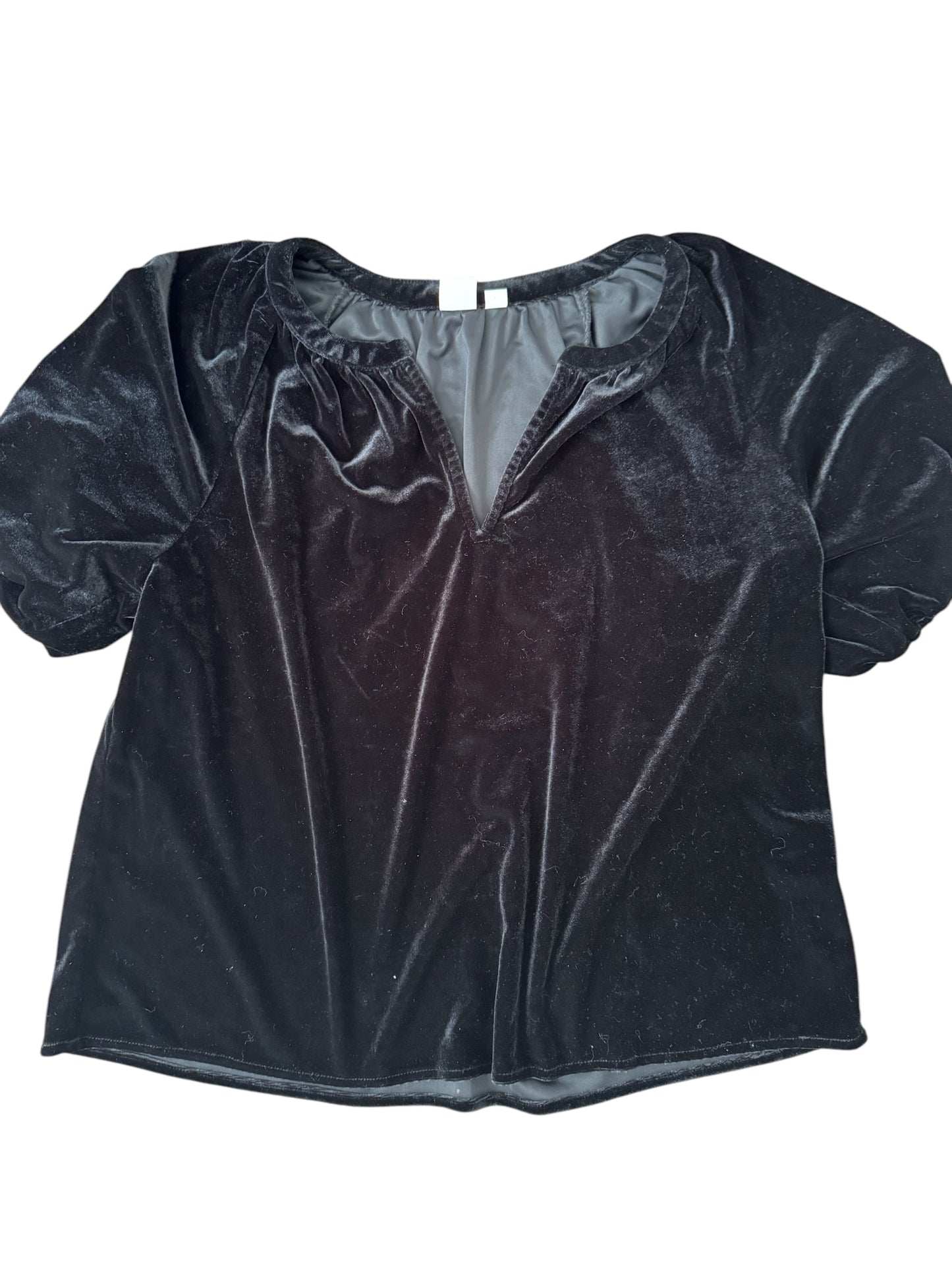 S/S black velvet top size M