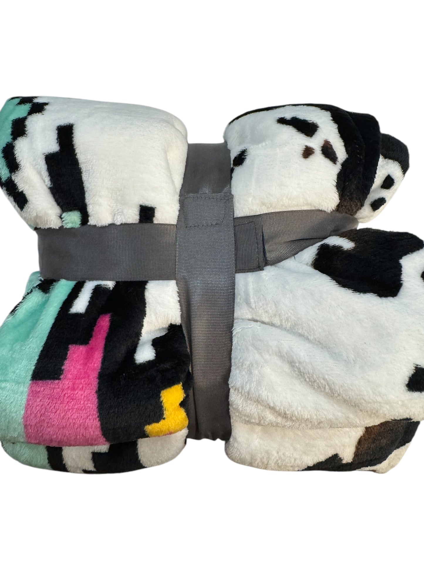 NWT cow print Aztec TWIN blanket