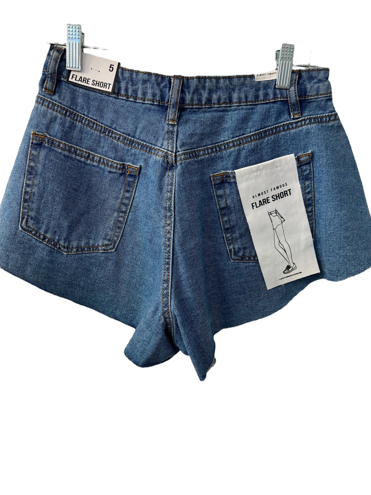 Flare short-shorts Almost Famius