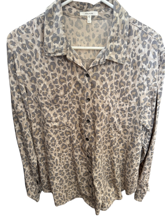 Soft leopard button up sz L