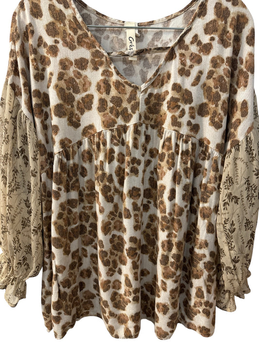 Crepas leopard blouse sz L