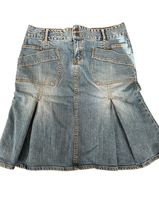 Cute Jean Skirt Sz 6