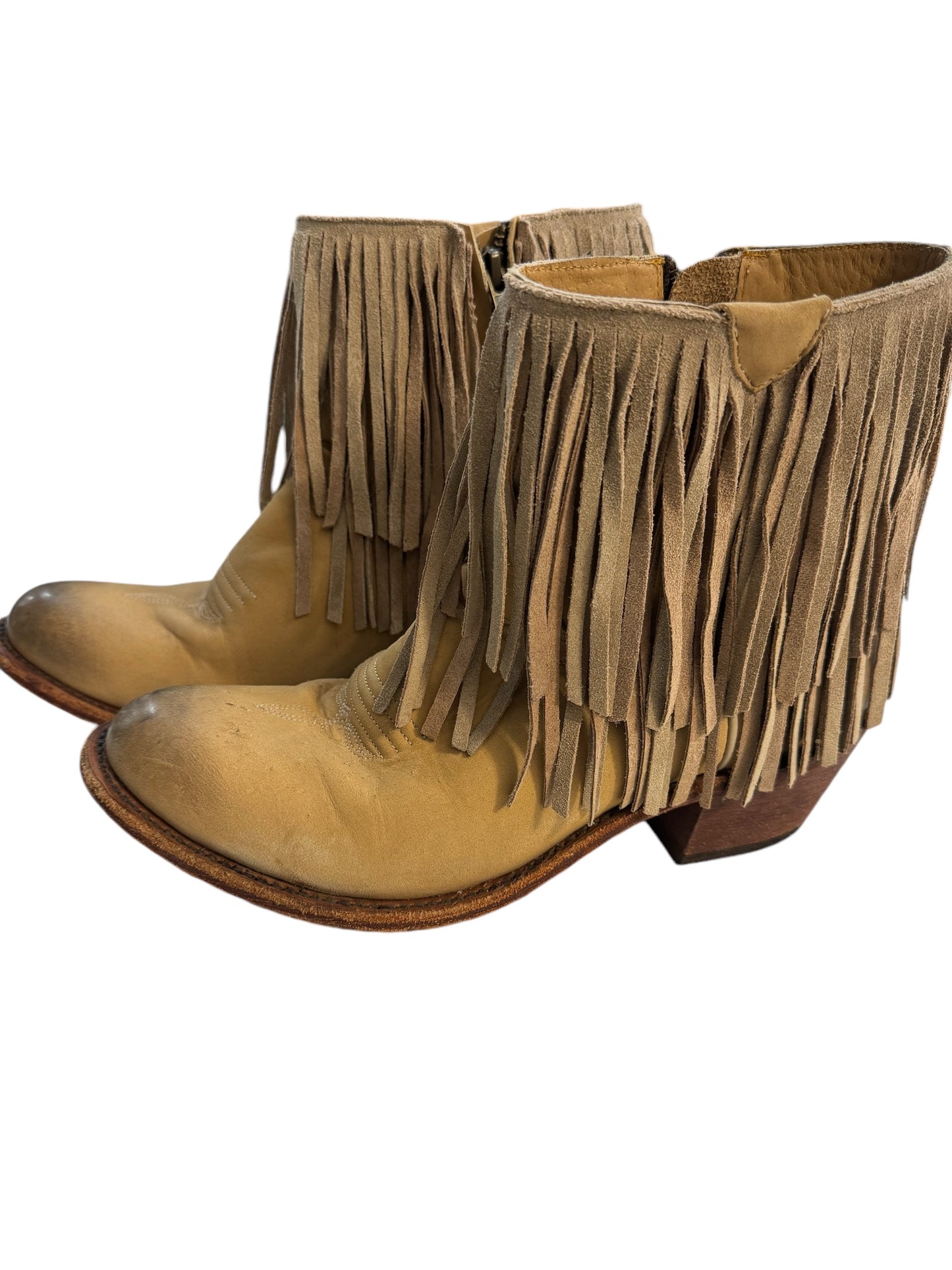 Johnny Ringo fringe booties sz 8