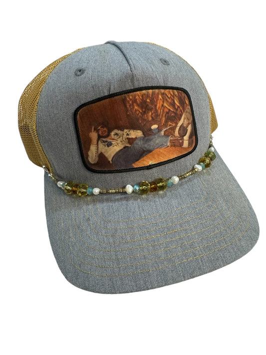 Hank & the Bird trucker hat